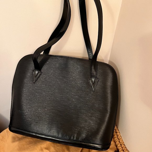 LOUIS VUITTON EPI LUSSAC BLACK LEATHER HANDDBAG - Picture 3 of 15